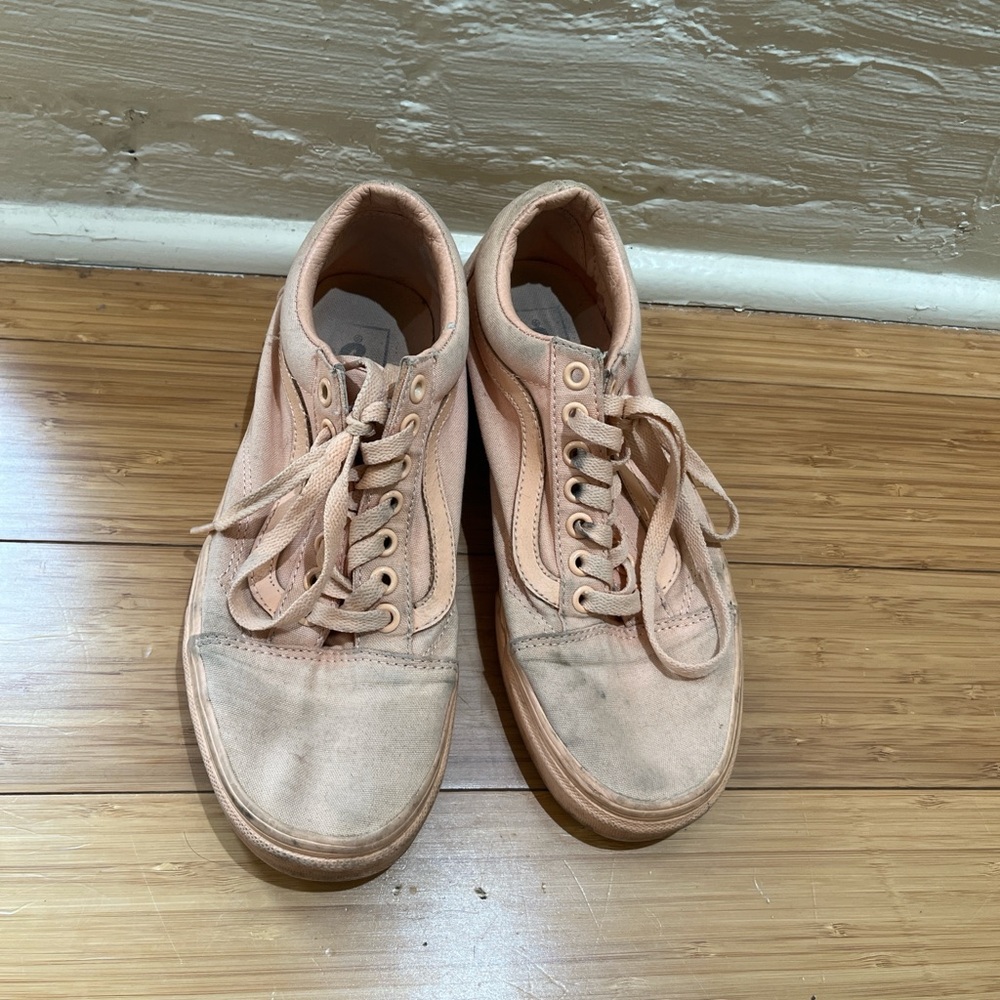 Women’s Pink Vans